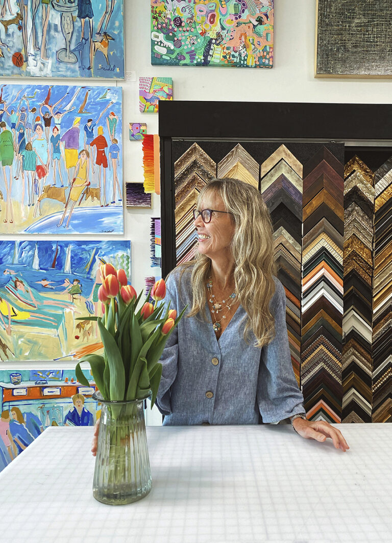 ARTicles Gallery & Fine Art Services: 