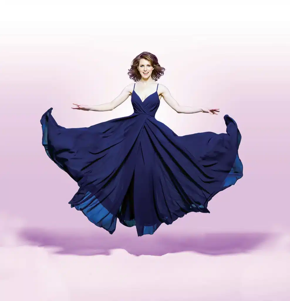 Award-Winning Las Vegas Magician, Jen Kramer, Performs in Largo